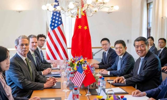 “中国的头号对手”承认，特朗普败得一点不冤，中国至少赢了两次