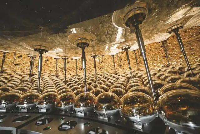 中国在地下700米，灌注了2万吨液体，美西方直呼闻所未闻