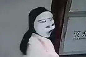 “面具女”恐吓幼童后续！闹事者已找到，父母发声，已看心理医生图片