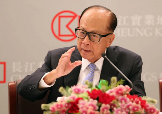 李嘉诚港口交易最后9天，中国下最后通牒，中远必须参与港口运营