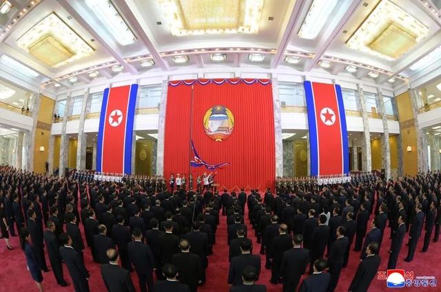 朝鲜领导人带头宣誓，高层全体到场，邻国即将有一场“大变革”？