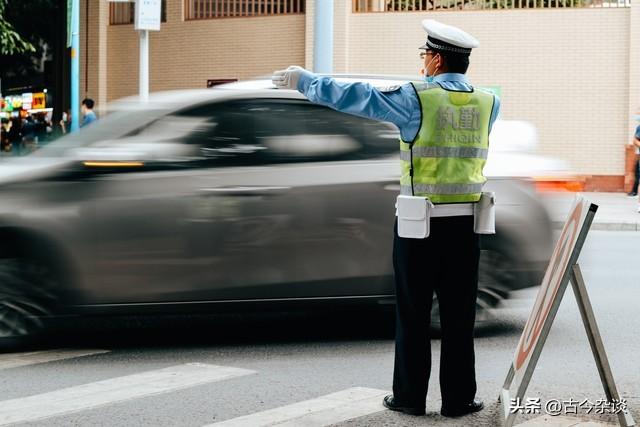 “交警”变成“交管”？别乱猜！这次改名对车主是大好事