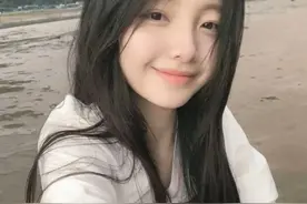 男友失忆了，把追他的学妹当成是我，要跟她结婚图片