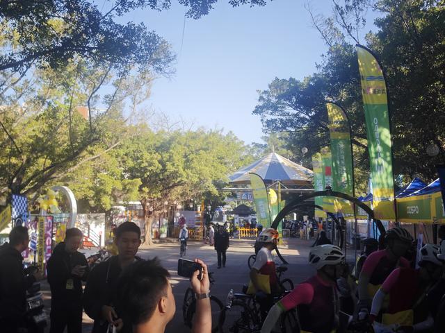 龙华新“骑”点，奔向2026骑行随拍1129