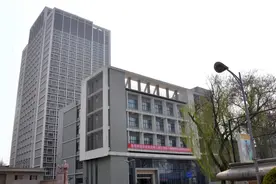 陆军军医大学、空军军医大学、海军军医大学，哪一所你更喜欢？图片