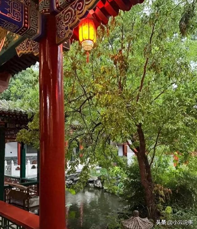 李湘终于晒出北京小院，古色古香似现实版大观园