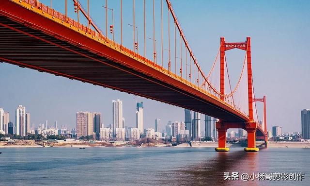 “世界桥梁看中国、中国桥梁看武汉”这句话，它为什么就火了呢？