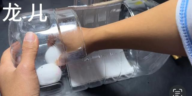空油桶如何装得进去鸡蛋？