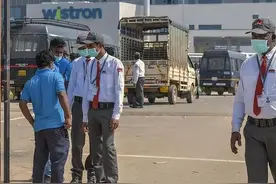 越南被弃！富士康拉回大量设备，重回深圳，外媒：局面开始反转图片