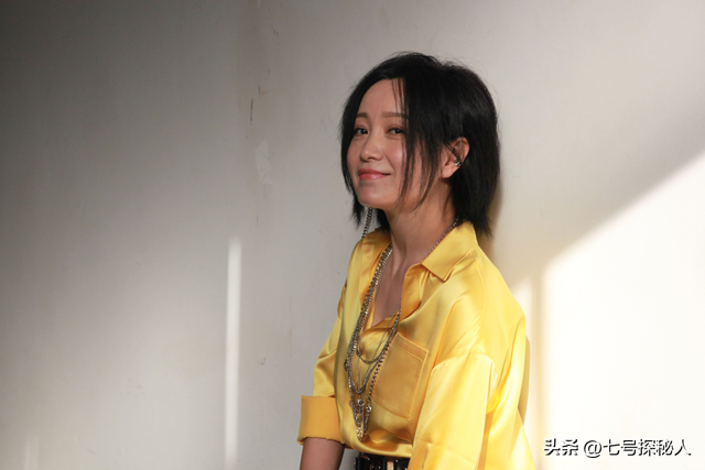 她6次上春晚，被恩师骗怀孕，自杀未遂不幸流产，57岁却依旧单身