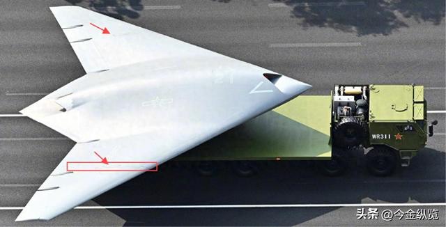 中国舰载无人机猛烈突破！神秘测试船亮相海试，为何美国如坐针毡