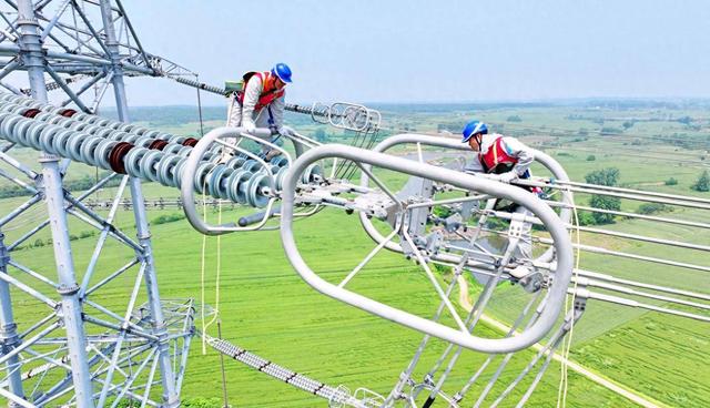 中国特高压征服世界，美印羡慕，0.007秒穿越2000公里