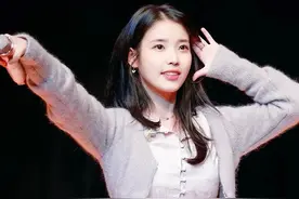 IU | 宝藏女孩李知恩，软软糯糯超可爱！图片