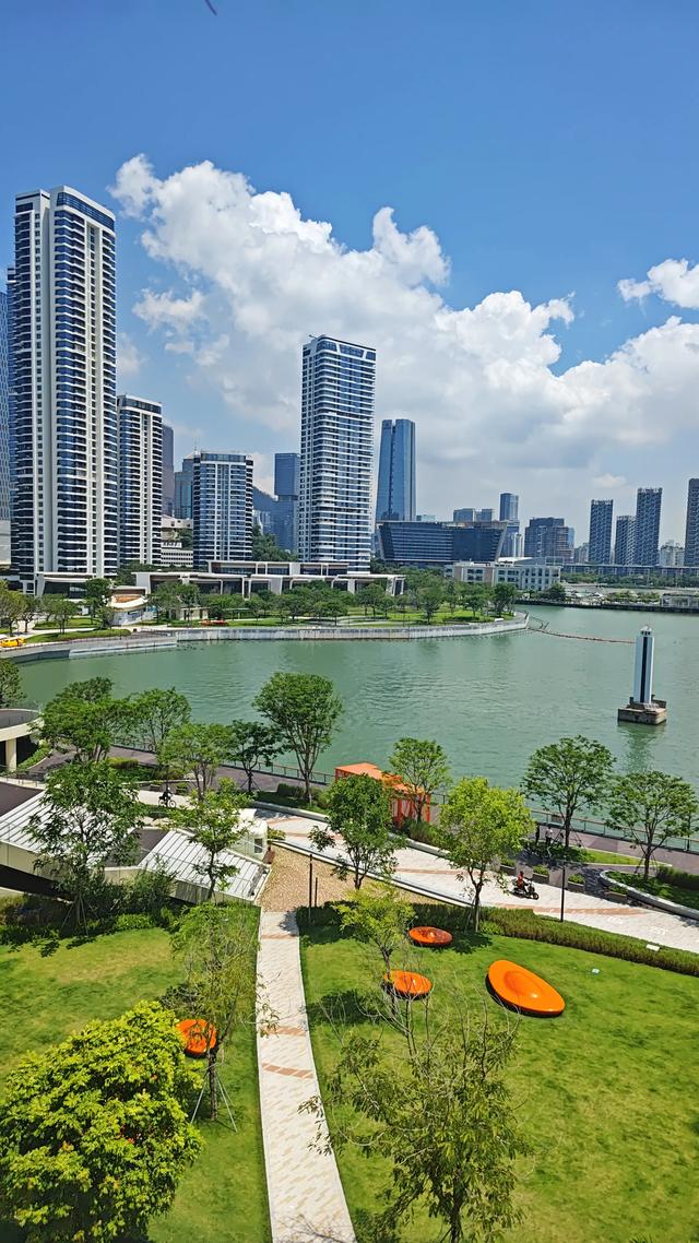 深圳这家商场竟然修建了一条环形观海绿道，海景太美了