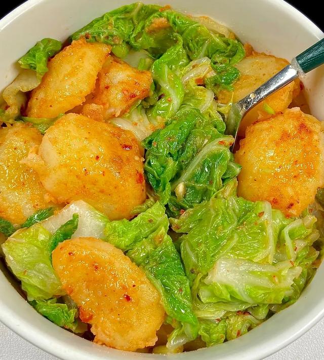 土豆炒白菜：一口锅铲翻出的童年味道