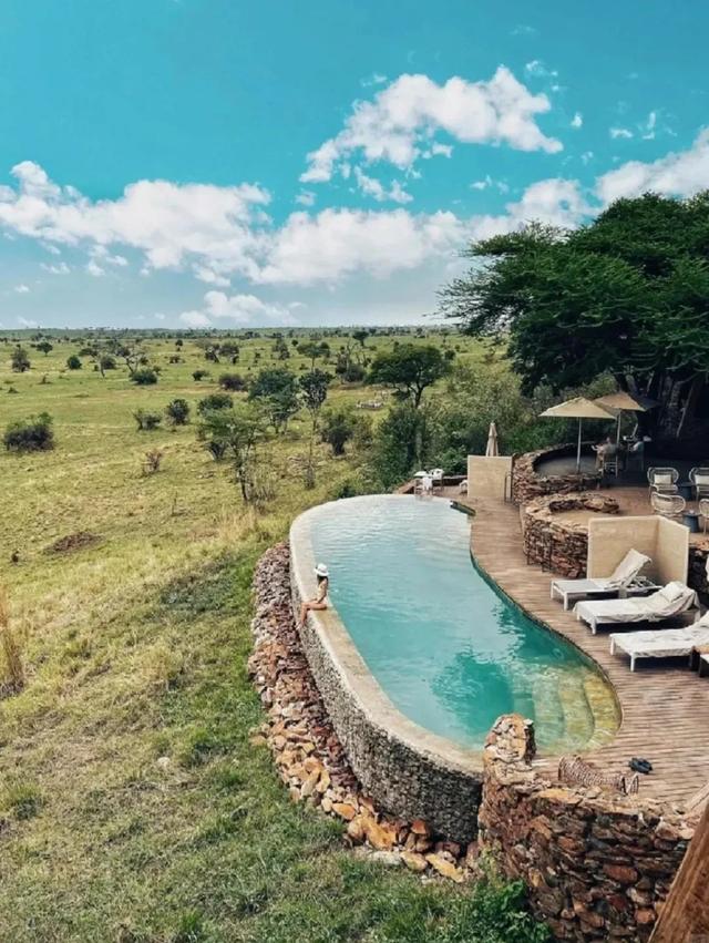 非洲坦桑尼亚8天7晚野奢之旅，乘越野车Safari，看动物大迁徙！