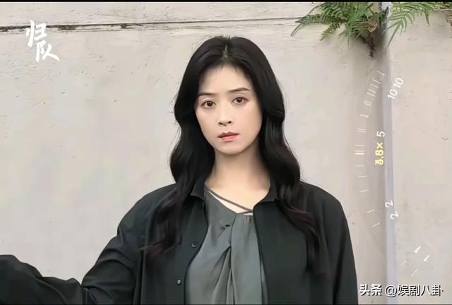 女演员千万别整容！《归队》42岁蒋欣与38岁袁姗姗对比，差别很大