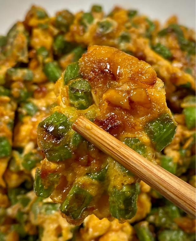 豆角炒蛋：家常小炒的“米饭小偷”，5分钟搞定的鲜香下饭菜