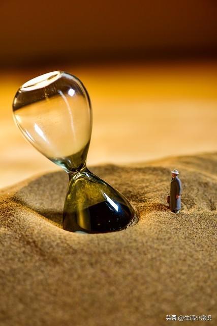 玉林男子自驾青海离奇消失：空车现身荒漠，关键物证遭取证瓶颈！