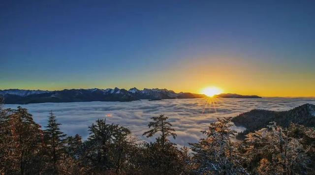神木垒&达瓦更扎进入美貌开挂模式，请做好相关旅游准备！