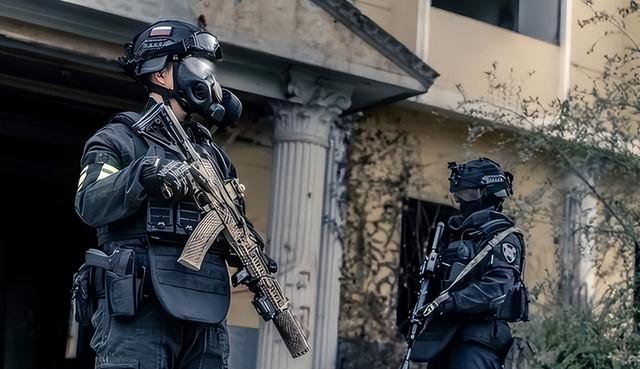 出大事了，美军发起“斩首行动”；俄“机毁人亡	”；普京开始下令