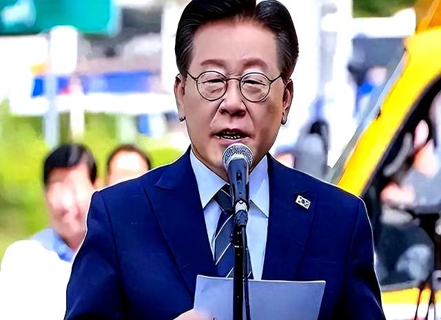 首个拒绝出席中国阅兵的总统出现？既在意料之外，又在情理之中