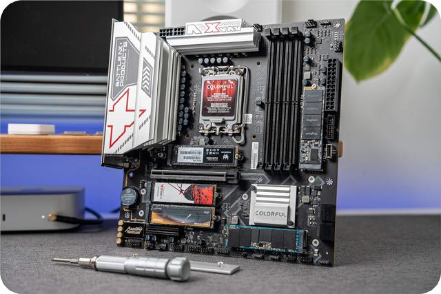 游戏和生产力都要，Ultra 7 265K降至甜点，双11万元装机配置推荐