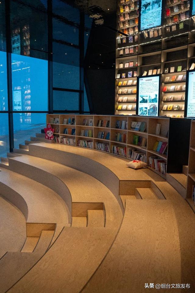 【乐游烟台】烟台这几家“不正经书店”火了！读书还能这样？