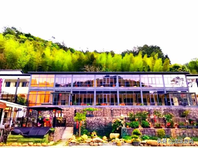 莲华山居隐诗意