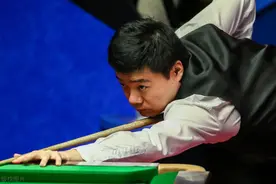 丁俊晖世界排名从第9提升至第8 单赛季排名从第90跃升至第7图片