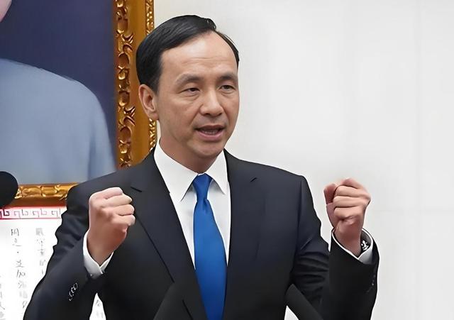民进党下最后通牒：不许任何人出席93阅兵，国民党迎来天赐良机？