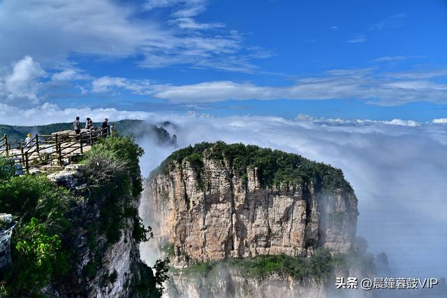 太行山平顺县的天路