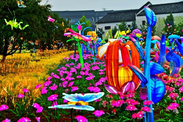 桂林:首届非遗千灯游园,光影艺术璀璨盛宴!