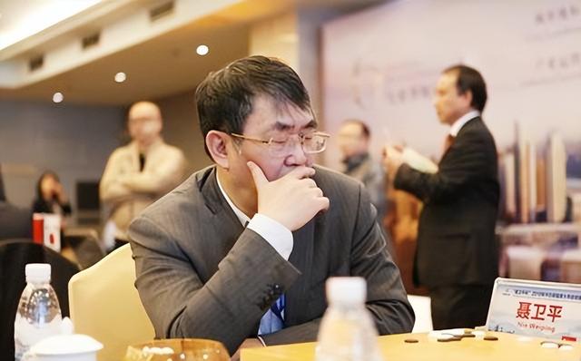 原来他就是聂卫平长子，移民日本入日籍娶日本妻，拒绝让儿子姓聂