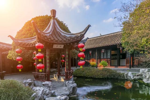 高铁直达!专列明天出发:早茶叫醒你的胃,足球点燃你的夜!