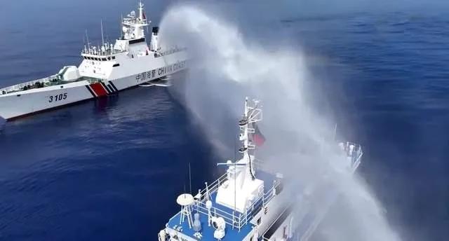 6国已派兵过南海，菲防长警告中国别出手	，中方当场水炮回击