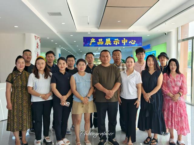 山阴县新联会调研团走进古城e镇 共探电商助农新路径(图)