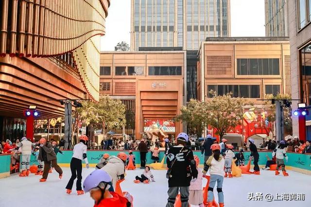 外滩这里人气“爆爆爆”！300㎡真冰滑冰场+马戏表演，冬日嘉年华梦幻启航啦！