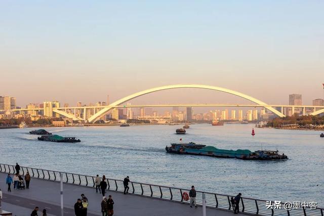 上海三个“嘴”火出圈！从金融极核到文化走廊 ，硬实力软实力拉满