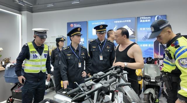 2026年1月1日起	，这3类电动车将禁止上路，违规停放充电也会罚款