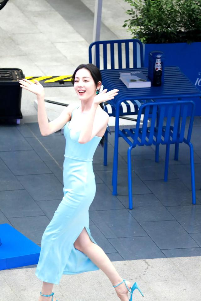 热巴蓝色妖姬