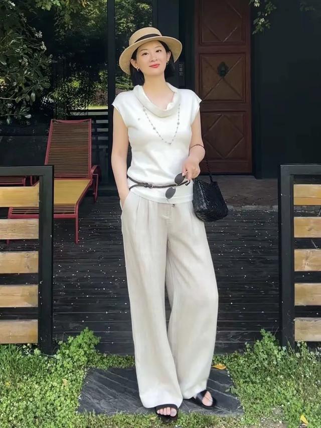 比穿“紧身裤”更可怕的是穿“老年裤”!寒酸又土气,大妈感十足