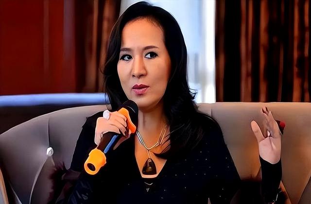 原来早已不是中国籍？事业巅峰远赴美国。被老外“玩腻”晚年回国
