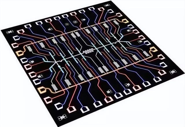 量子计算机是怎样“攒”出来的？