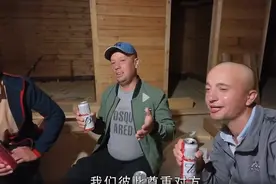 阿楠在西伯利亚盖房，意外发现新财路，工人3兄弟功不可没！图片