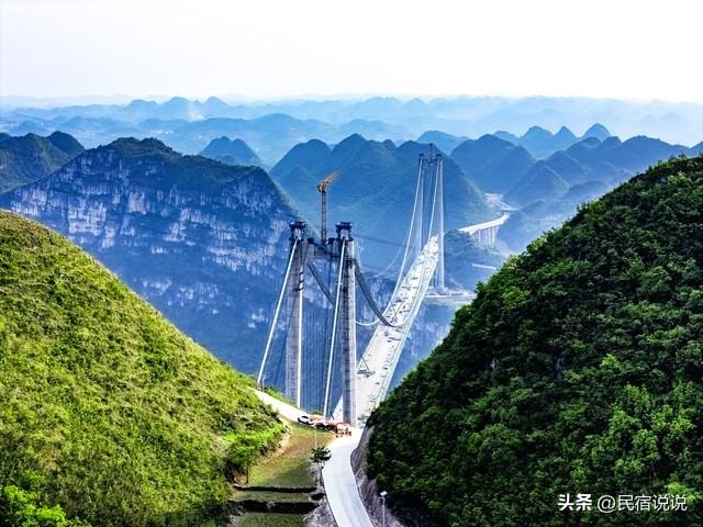 太吓人了！贵州这里居然在峡谷玩无绳蹦极。
