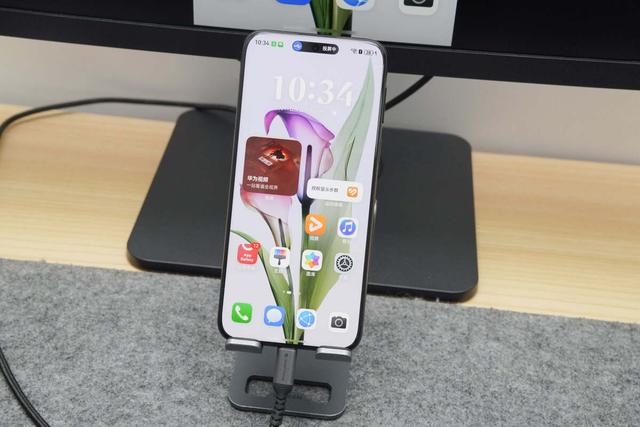 实测华为Pura80 Pro+ 有线投屏削弱，体验不及上代Pura70系列