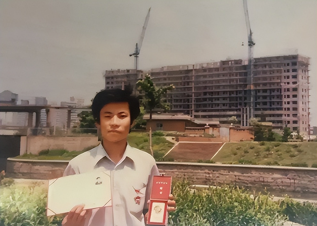 俞渝也没想到，刚离婚2年，李国庆就娶了他40年前的“白月光”