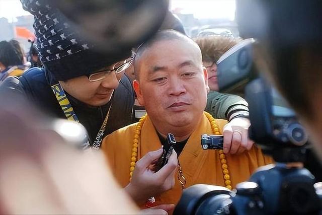 释永信事件再升级！老方丈绝笔信曝光，原来他早就被开除过僧籍！