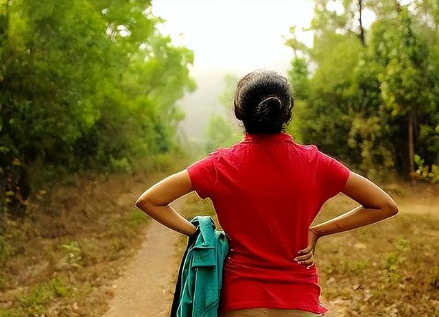 重庆一女子有两套生殖系统，先嫁老公生下一子，而后娶妻又得一娃